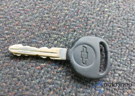 2005 Chevrolet Silverado 2500Hd Work Truck from USA, damaged, VIN 1GCHK29U35E293076